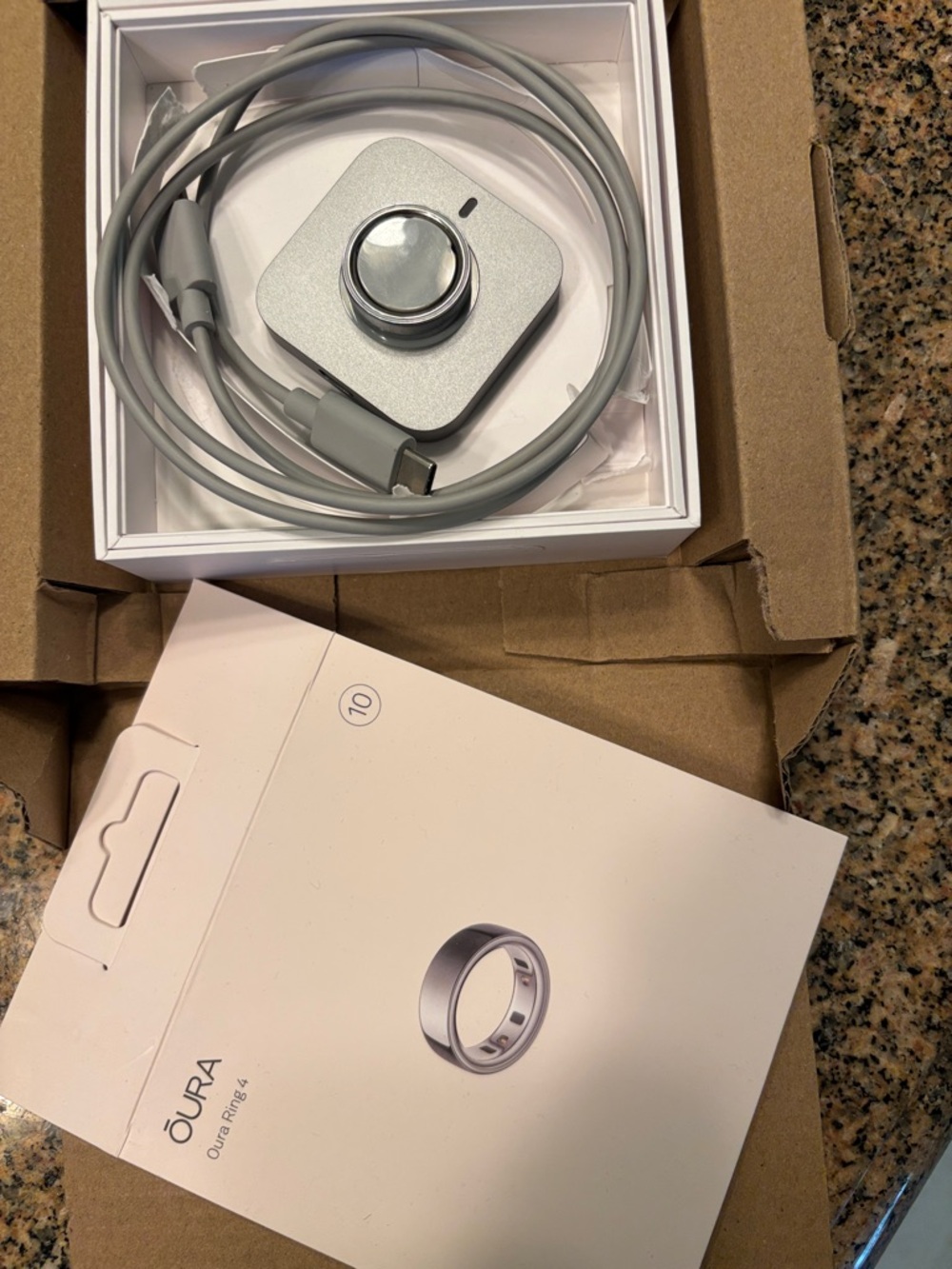 Oura Silver Charger Dock with Grey USB-C Cable